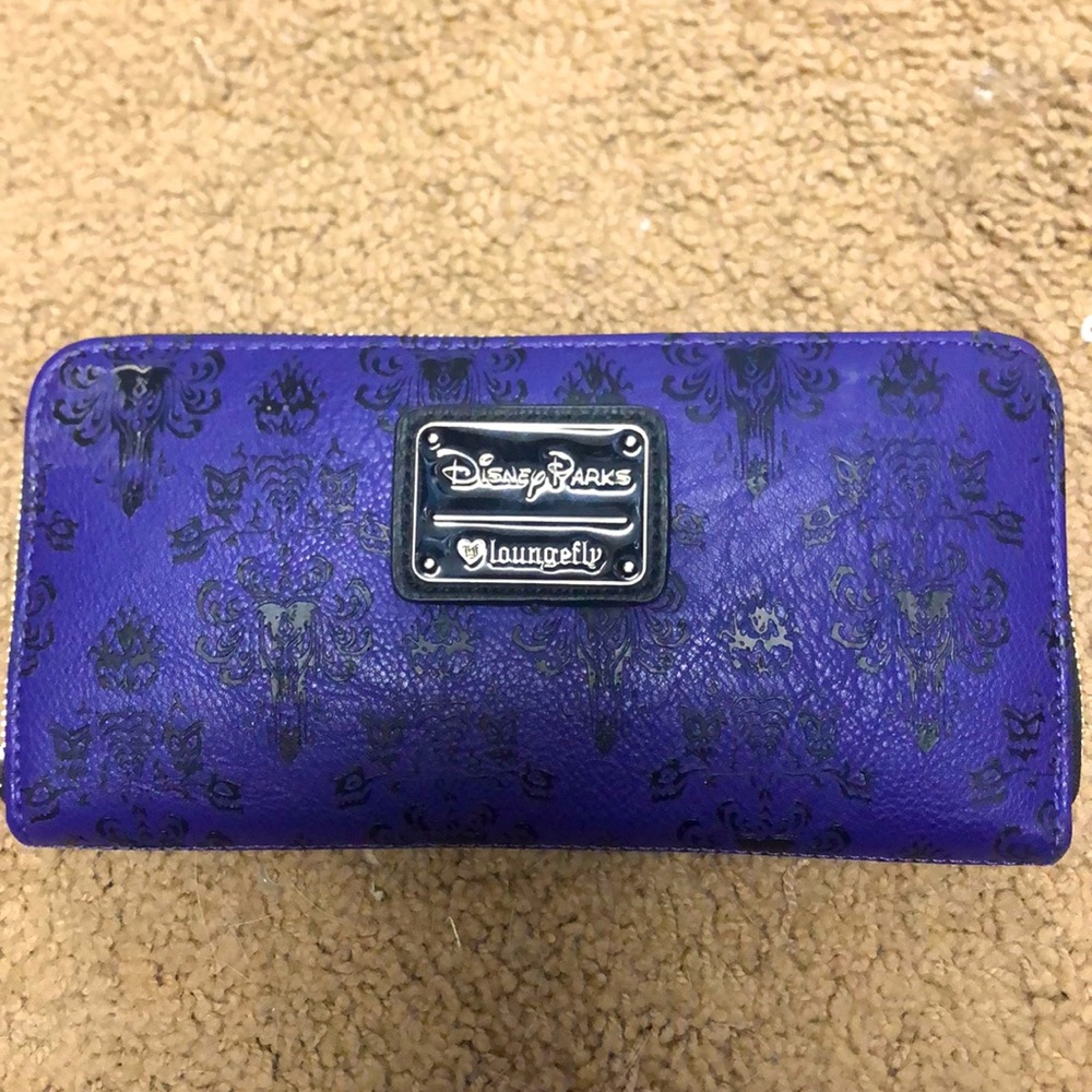 Haunted mansion lounge-fly wallet